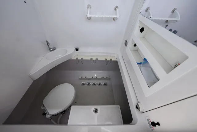 Slide: The Image of Bahama 41 Center Console 2013 - 49