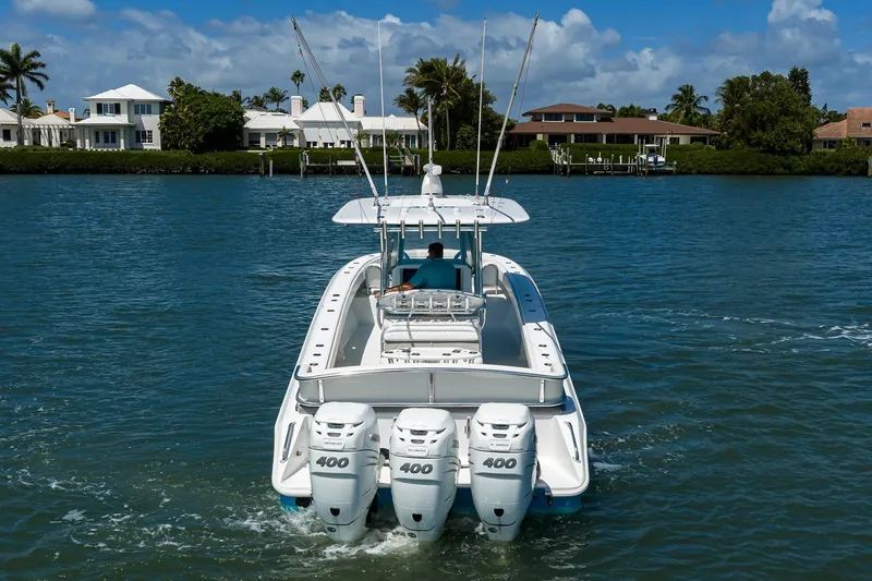 Slide: The Image of Bahama 41 - Exterior Profile 2013 Bahama 41 Center Console - 6020086