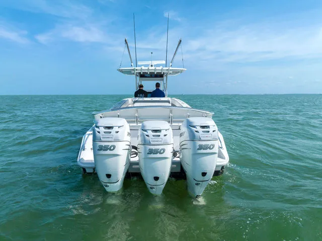 Slide: The Image of Bahama 41 Center Console 2013 - 39