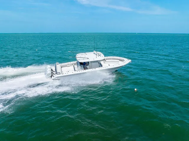 Slide: The Image of Bahama 41 Center Console 2013 - 44