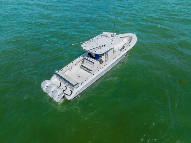 Slide: The Image of Bahama 41 Center Console 2013 - 40