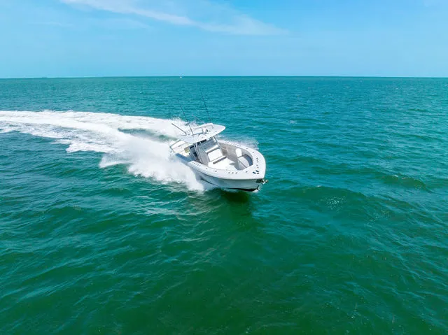 Slide: The Image of Bahama 41 Center Console 2013 - 46
