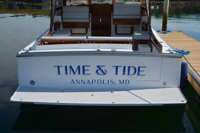 Slide: The Image of Imgi_17_2021 Ellis 36 Express Cruiser Power 10135478 20260401140230251 7 - 6020648