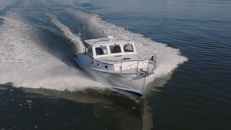 Slide: The Image of Imgi_12_2021 Ellis 36 Express Cruiser Power 10135478 20260401140230207 2 - 6020659