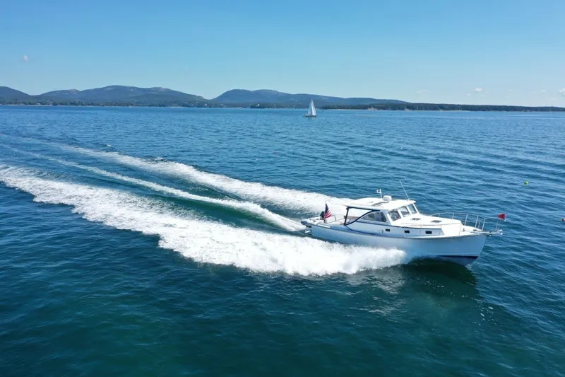 Slide: The Image of Imgi_41_2021 Ellis 36 Express Cruiser Power 10135478 20260401140230481 31 - 6020655