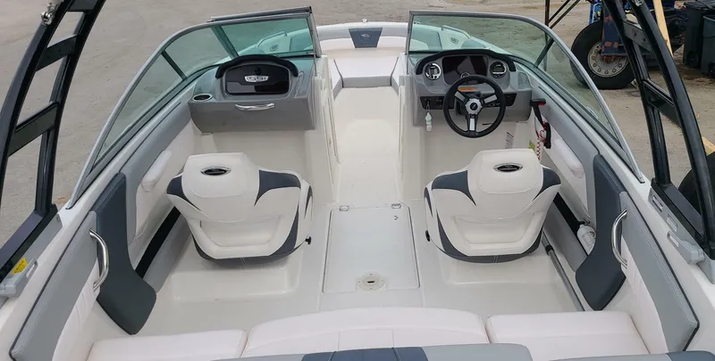 Slide: The Image of Chaparral 21 SSI OB 2020 - 6020501