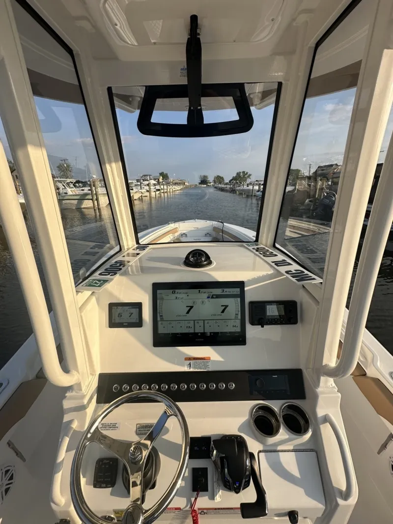 Slide: The Image of Regulator Marine 23 2025 - 6020597