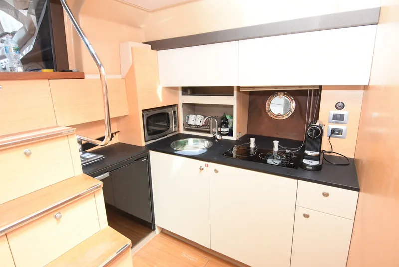 Slide: The Image of Cranchi M44 HT Hard Top 2014 - 6020579