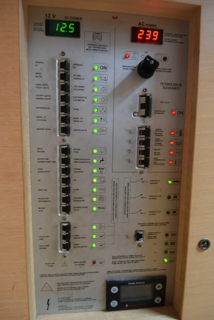 Slide: The Image of Cranchi M44 HT Hard Top 2014 - 6020582