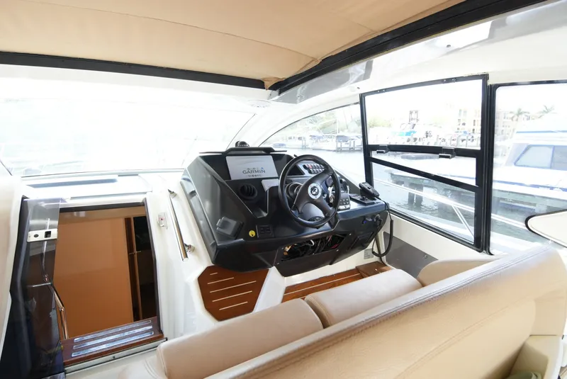 Slide: The Image of Cranchi M44 HT Hard Top 2014 - 6020590