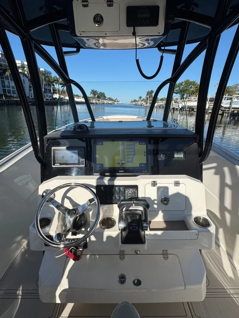 Slide: The Image of 2021 Sailfish 290 CC Helm - 6020722