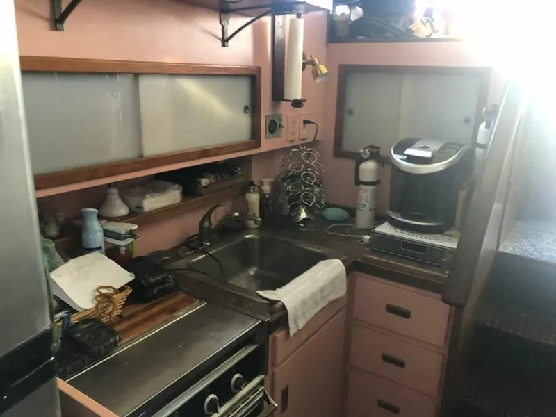 Slide: The Image of Bertram 42 1980 - 6022910