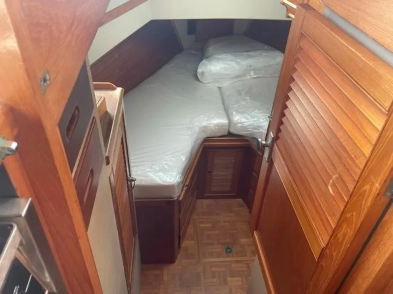 Slide: The Image of Grand Banks 36 classic 1987 - 6020897