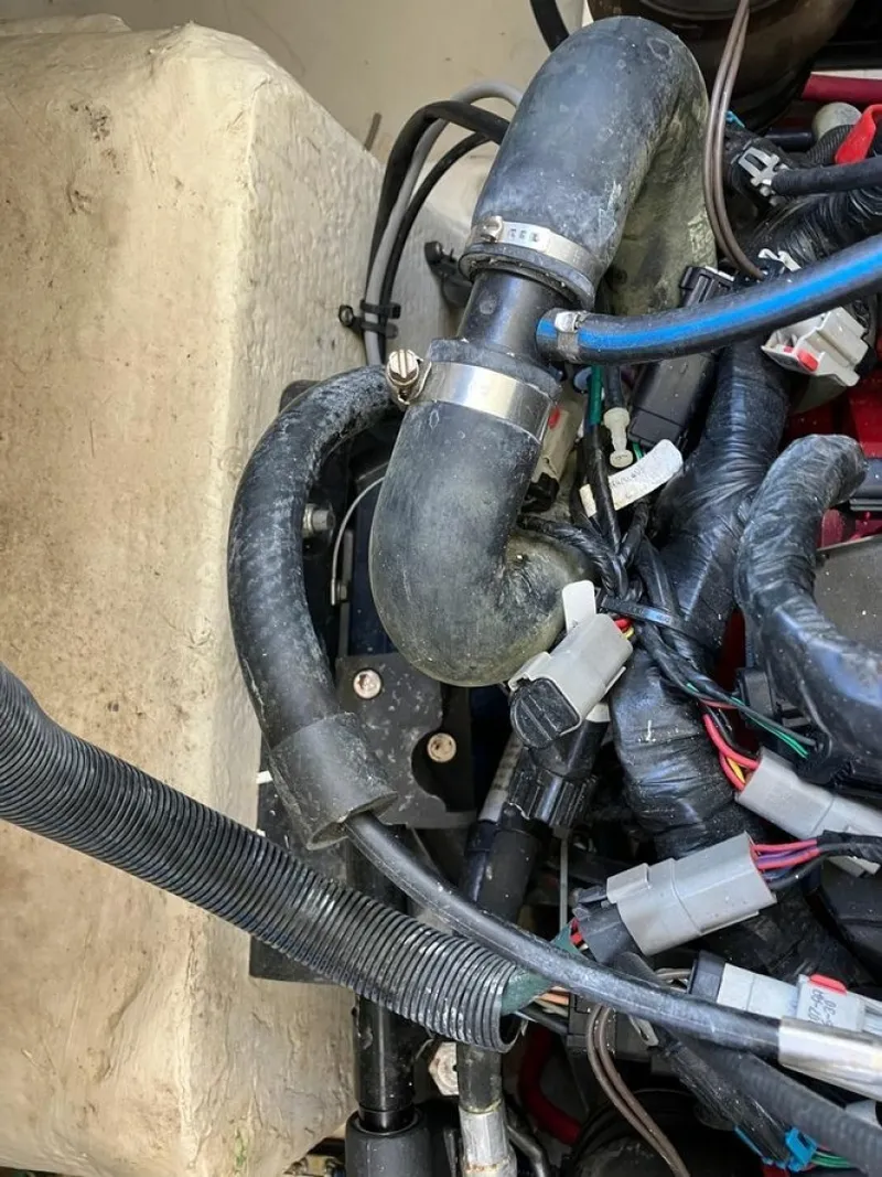 Slide: The Image of Sea Ray 35 2018 - 6023828