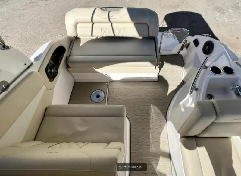 Slide: The Image of Sea Ray 35 2018 - 6023842