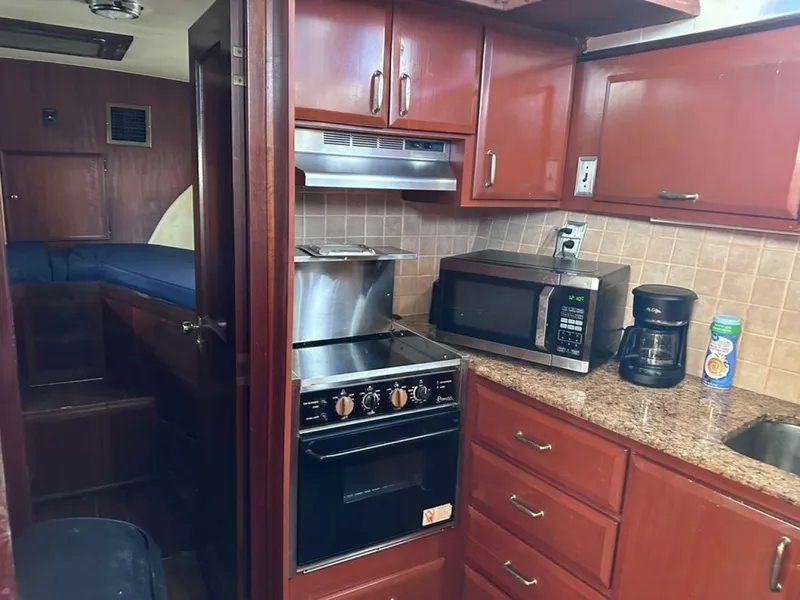 Slide: The Image of Hatteras 43 1976 - 6022765