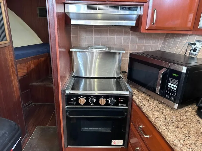 Slide: The Image of Hatteras 43 1976 - 6022770