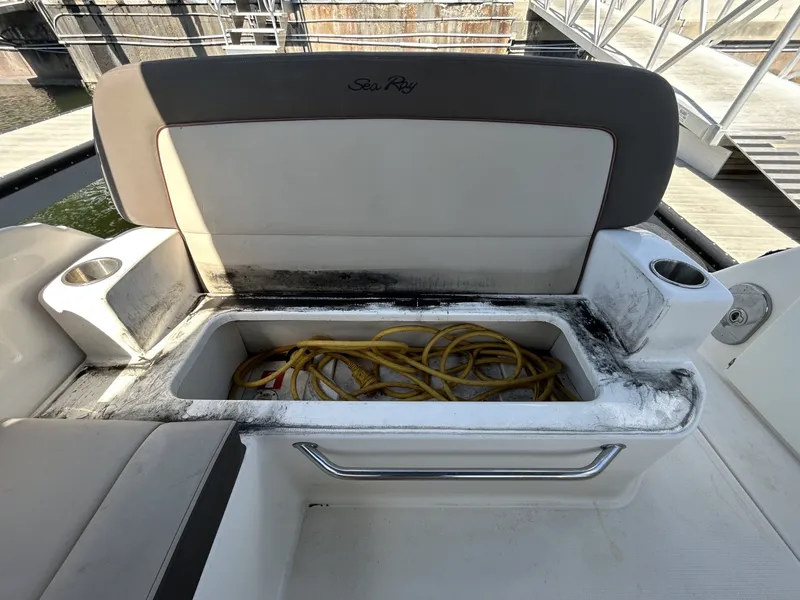 Slide: The Image of Sea Ray 26 2014 - 6021033