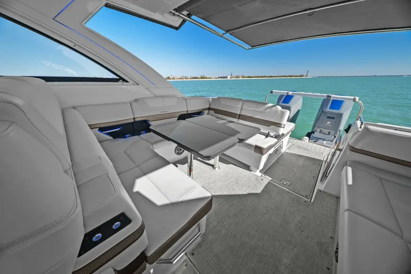 Slide: The Image of 2023 Formula 38 Super Sport Crossover - Bada Beng - 6021480