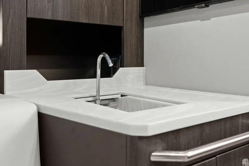 Slide: The Image of Formula 38 - Bada Beng - Sink 2023 Formula 38 Super Sport Crossover - Bada Beng - 6021484