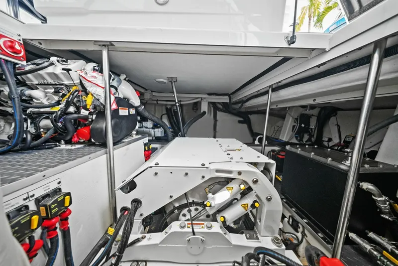 Slide: The Image of Formula 38 - Bada Beng - Engine 2023 Formula 38 Super Sport Crossover - Bada Beng - 6021486