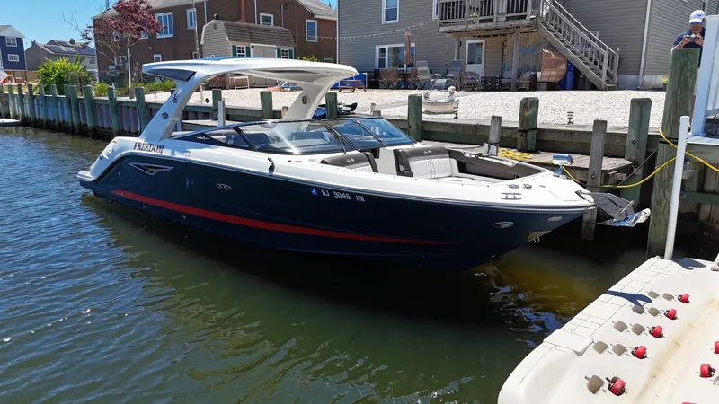 The Image of Sea Ray 310 SLX 2017 - 6289841