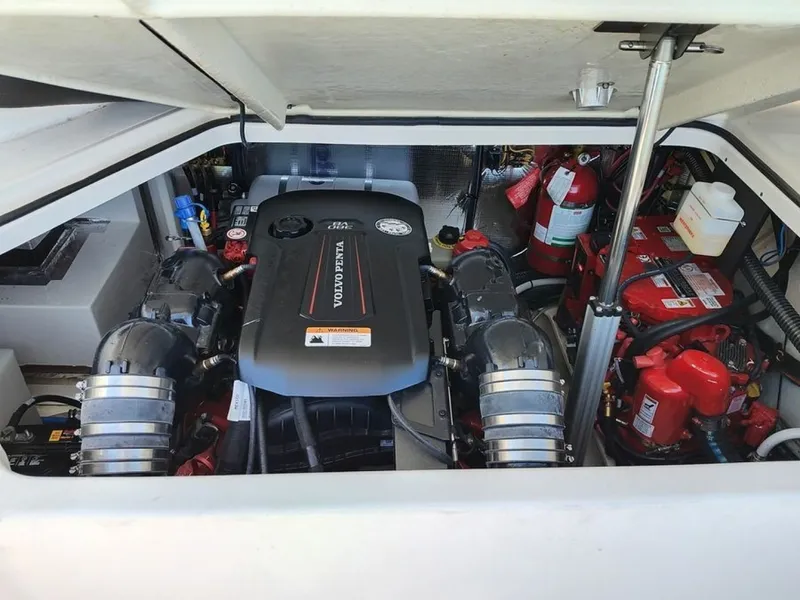 Slide: The Image of Regal 28 2023 - 6023712