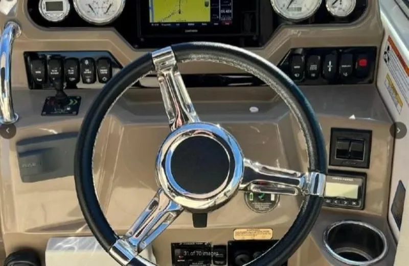 Slide: The Image of Regal 28 2018 - 6023448