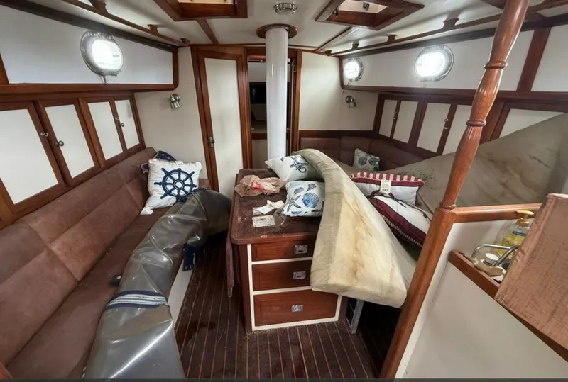 Slide: The Image of Shannon 50 1981 - 6023011