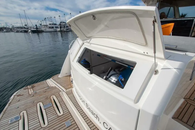 Slide: The Image of 2012 Riviera 50 SY - CONTESSA - 6021530