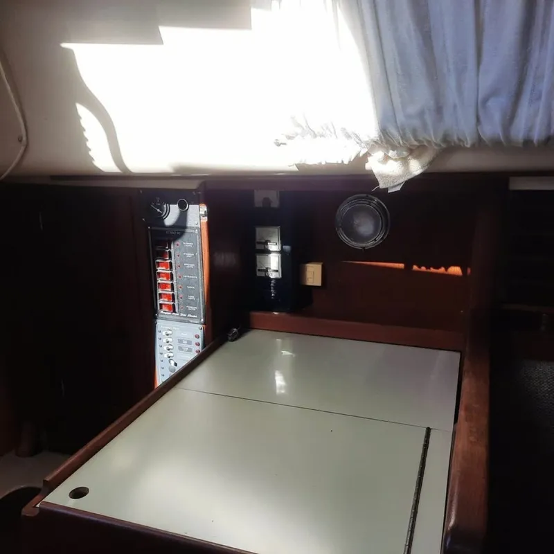 Slide: The Image of Bayfield 32 1984 - 6023154