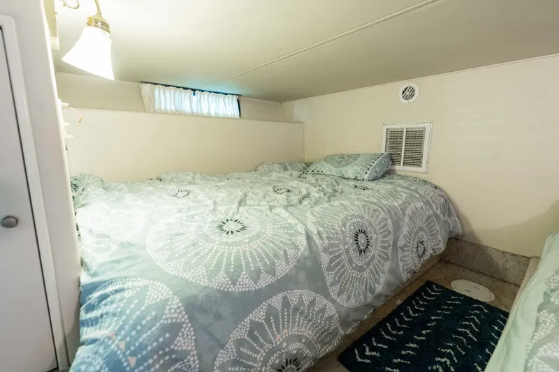 Slide: The Image of Harbor Master 520 Coastal 2001 - 6021591