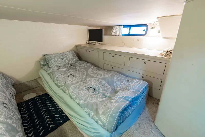 Slide: The Image of Harbor Master 520 Coastal 2001 - 6021592