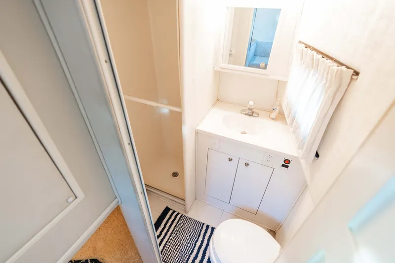 Slide: The Image of Harbor Master 520 Coastal 2001 - 6021594