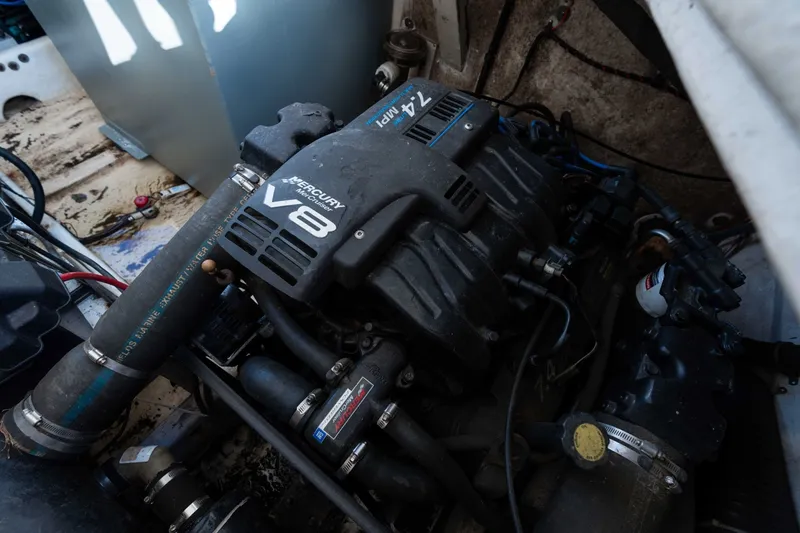 Slide: The Image of Harbor Master 520 Coastal 2001 - 6021600