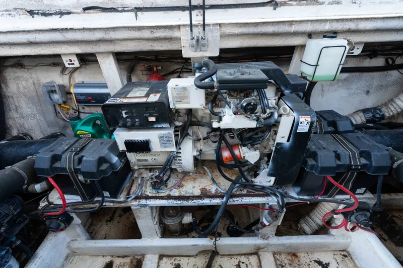 Slide: The Image of Harbor Master 520 Coastal 2001 - 6021601