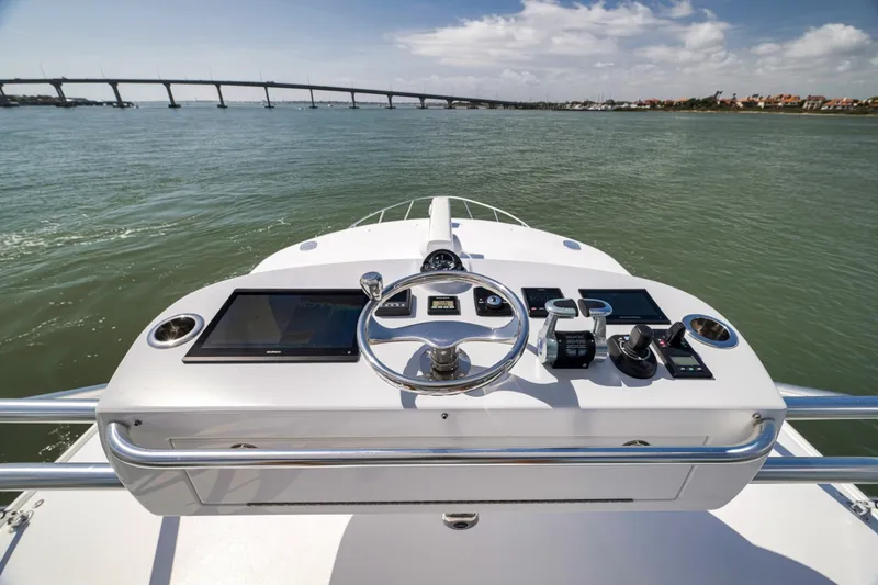 Slide: The Image of Mag Bay 42 2022 - 6021767