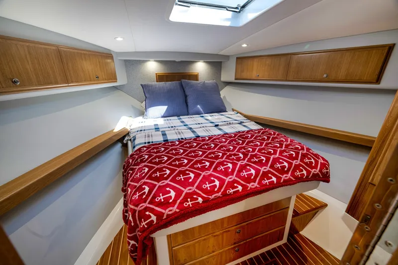 Slide: The Image of Mag Bay 42 2022 - 6021768