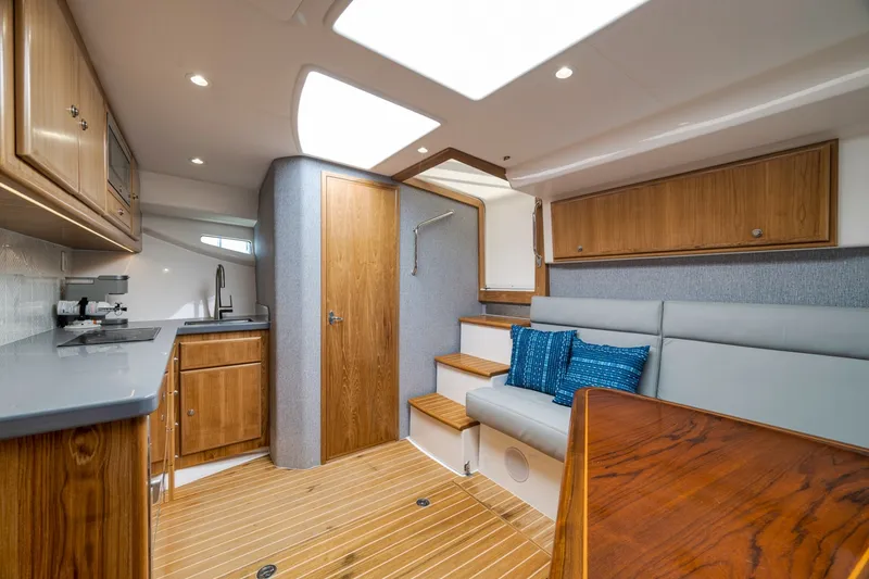 Slide: The Image of Mag Bay 42 2022 - 6021770