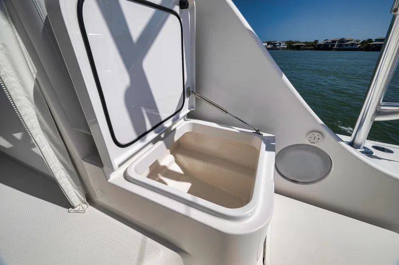 Slide: The Image of Mag Bay 42 2022 - 6021775