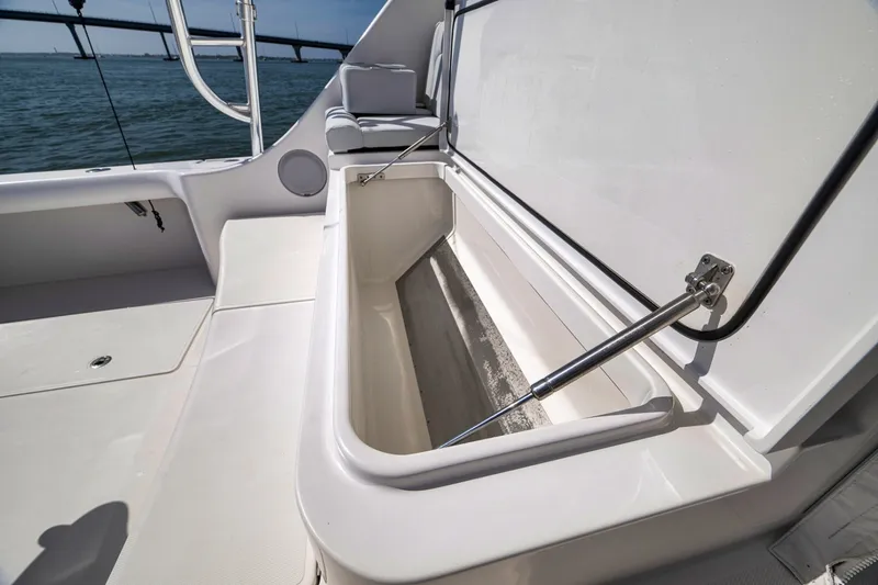 Slide: The Image of Mag Bay 42 2022 - 6021776