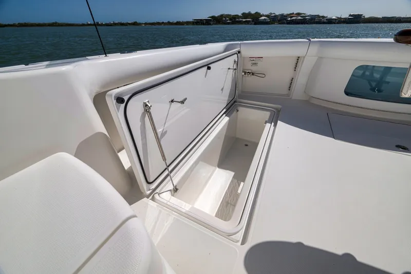 Slide: The Image of Mag Bay 42 2022 - 6021779