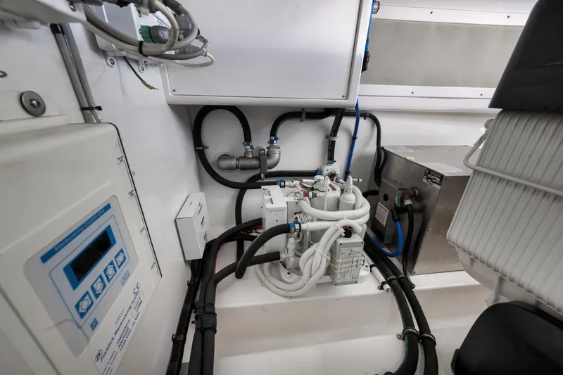 Slide: The Image of Mag Bay 42 2022 - 6021783