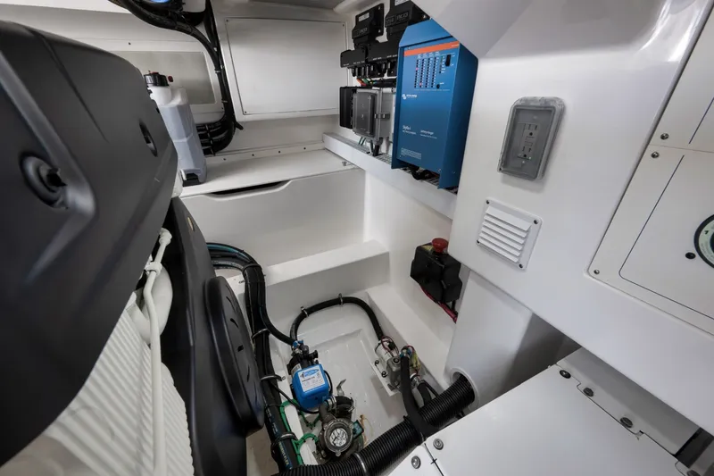 Slide: The Image of Mag Bay 42 2022 - 6021784