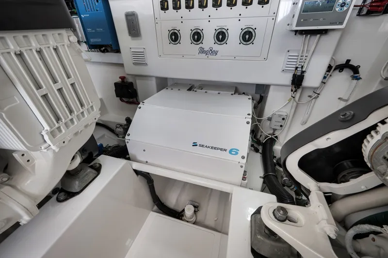 Slide: The Image of Mag Bay 42 2022 - 6021787