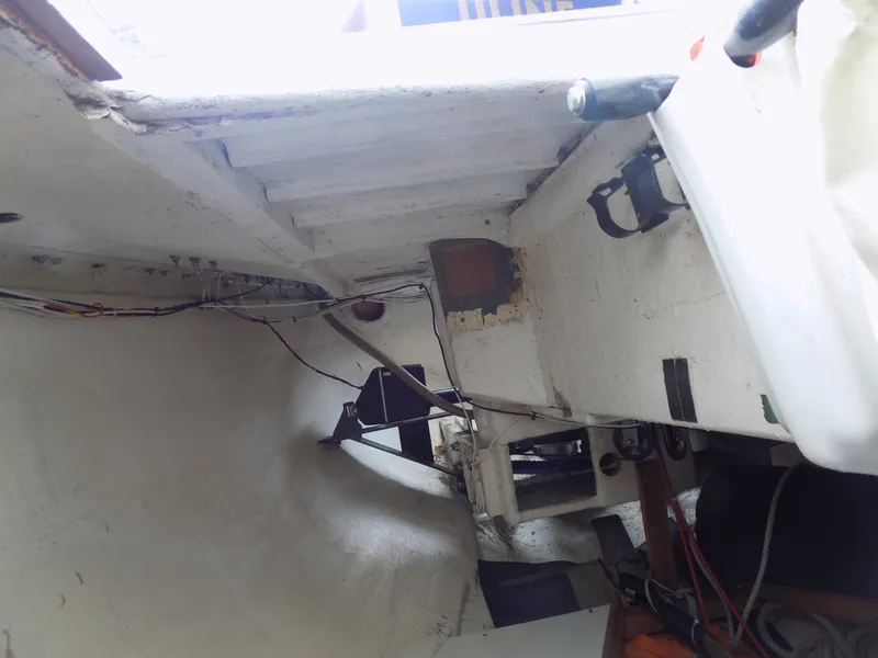 Slide: The Image of Autopilot steerin system in aft compartment - 7581362