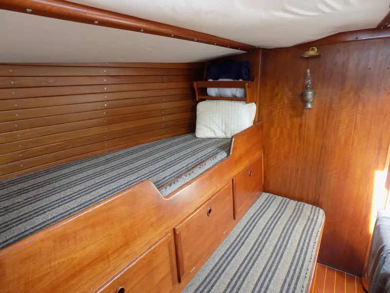Slide: The Image of Settee berths to port - 7581279