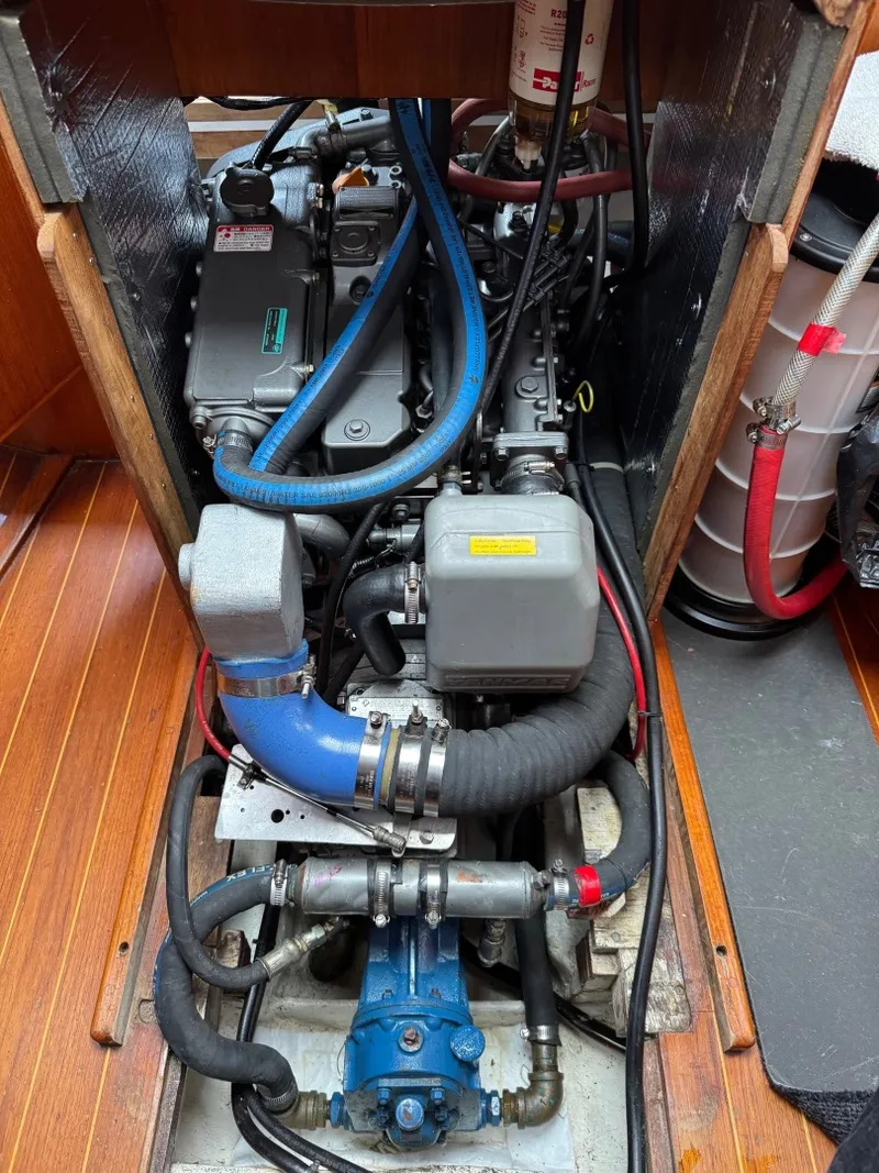 Slide: The Image of Close up on engine - 6036887