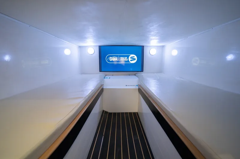 Slide: The Image of 2011 Contender 40 Express - 6021856