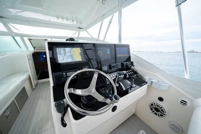 Slide: The Image of 2011 Contender 40 Express - 6021873